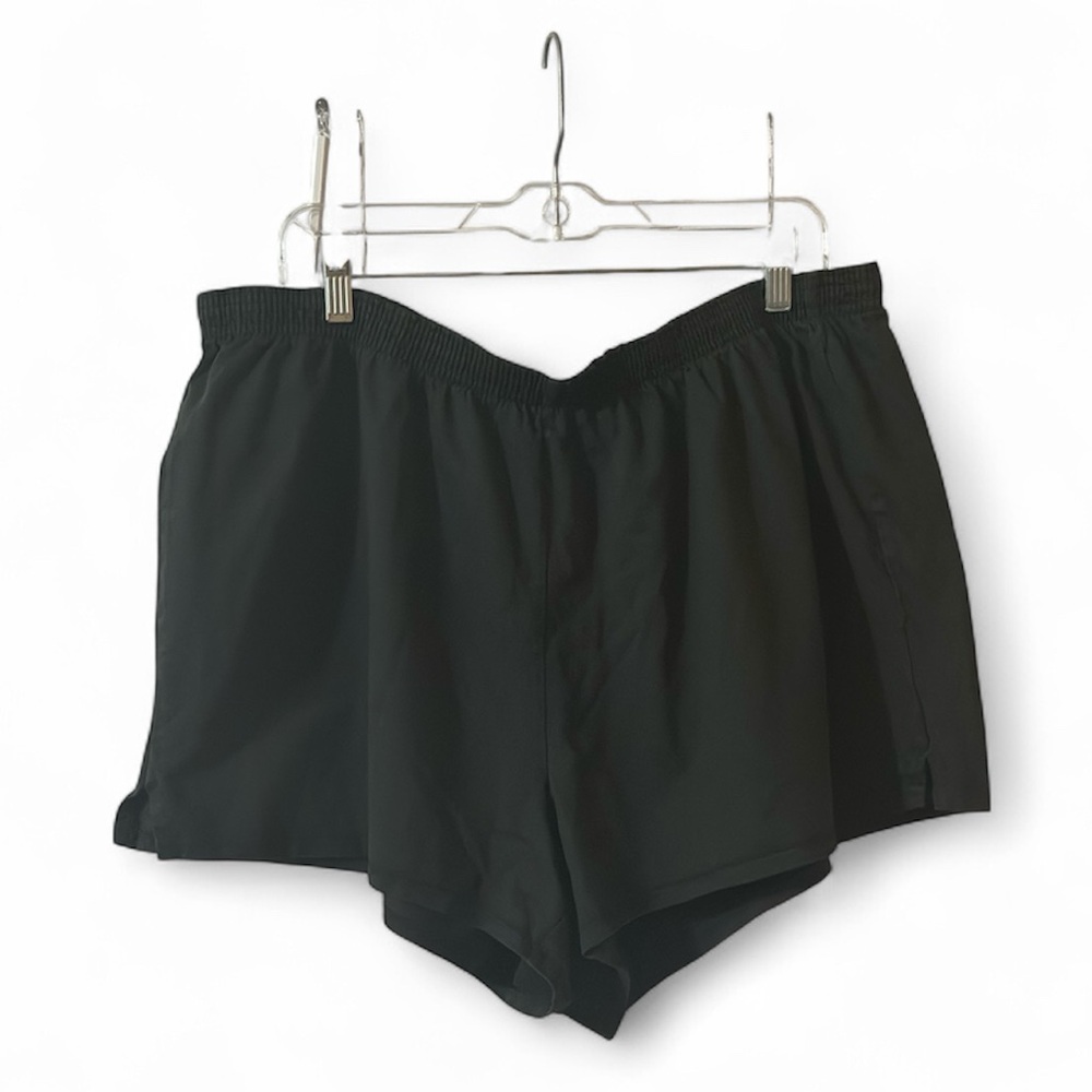 🔥🖤SKIMS OUTDOOR SHORTS🖤🔥NWT‼️